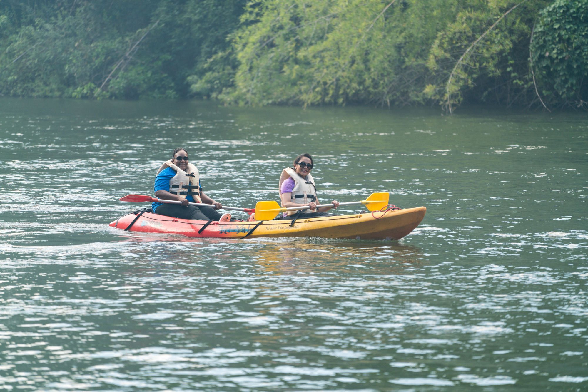 Ban Huai Maenam Noi The Float House River Kwai מראה חיצוני תמונה